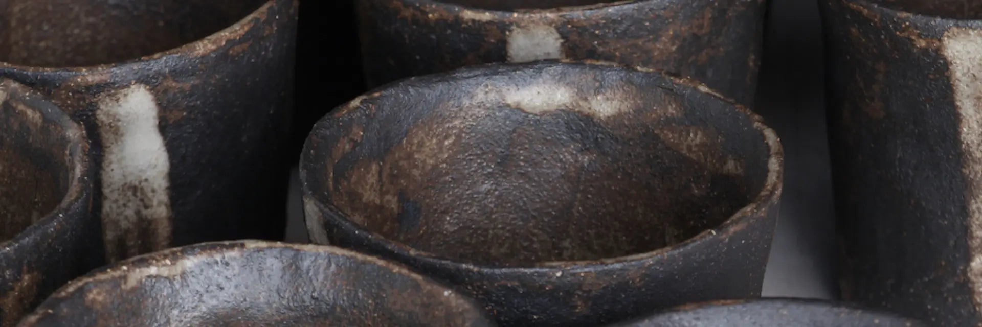 Tasses et mugs en céramique artisanale