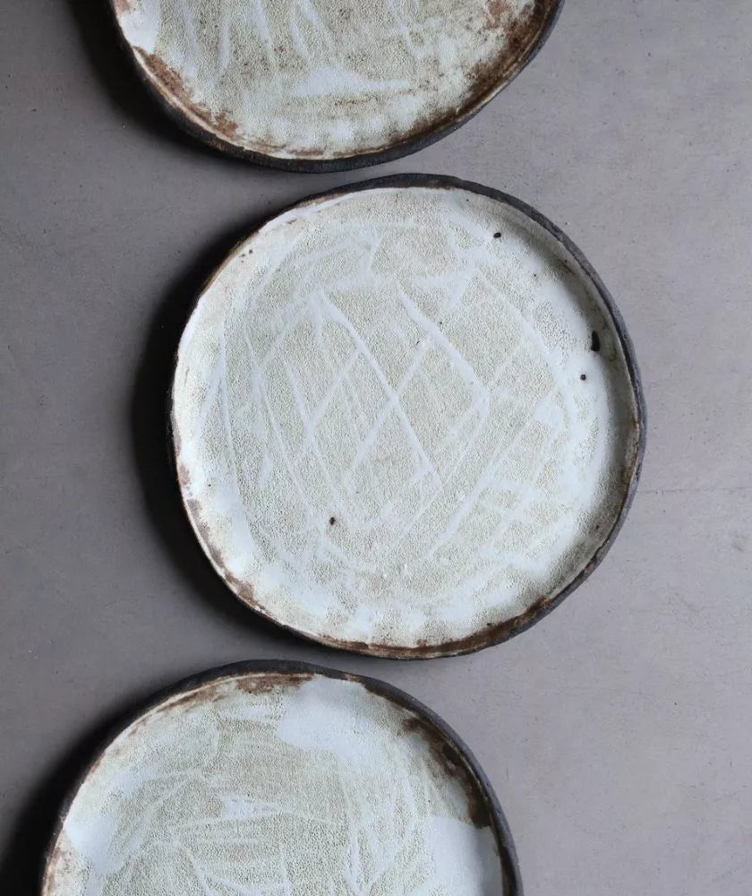 assiette ceramique blanche