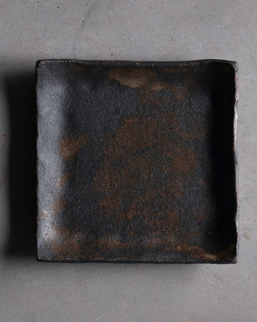 Assiette carre noir