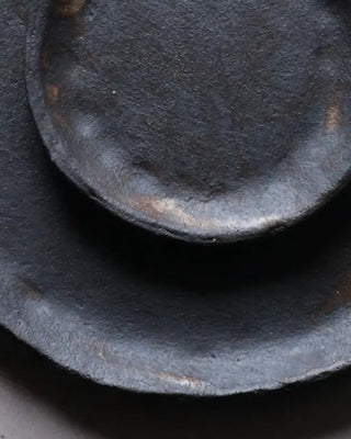 Assiettes en grès beige