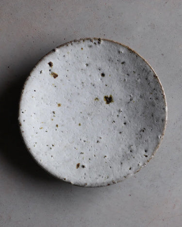 Assiette plate en argile